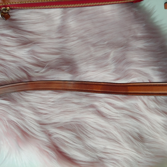 Dooney & Bourke crossbody - Picture 15 of 15